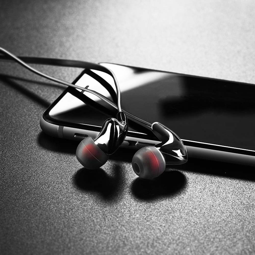 m glaring universal earphones with microphone interior